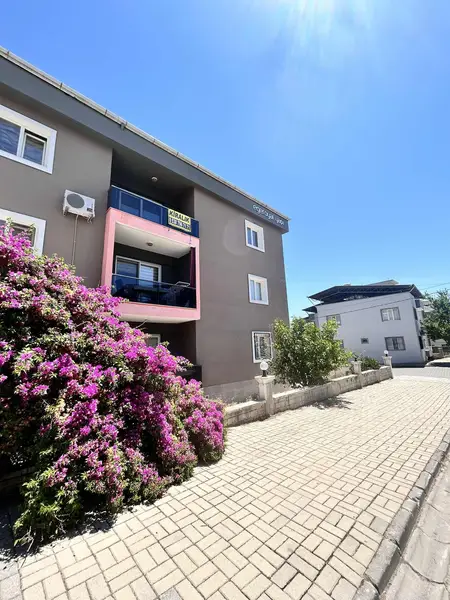 KÖŞE KONUMDA BALKONLU 1+1 EŞYALI KİRALIK DAİRE küçük görsel 2