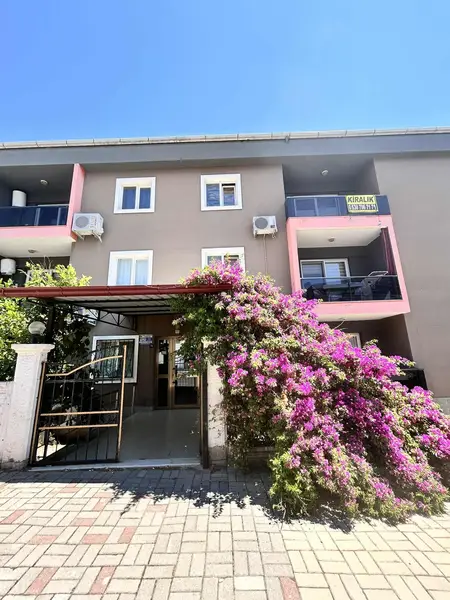 KÖŞE KONUMDA BALKONLU 1+1 EŞYALI KİRALIK DAİRE küçük görsel 8