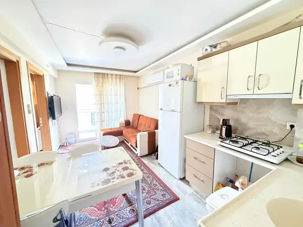 İsabeylide Satılık Eşyalı Kiracılı Balkonlu 1+1 Daire küçük görsel 2