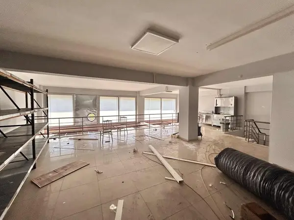İsabeylide bulvar üzeri kiralık 3 katlı dükkan küçük görsel 19