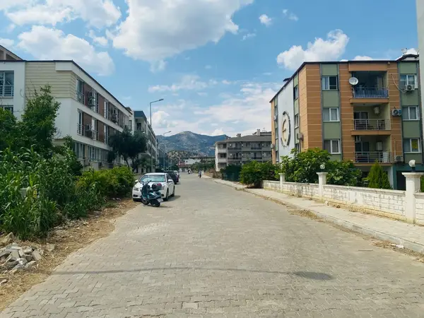 geniş balkonlu 1+1 eşyalı daire küçük görsel 9