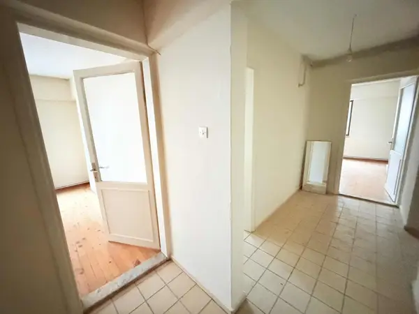 Hürriyet Caddesi Üzeri Satılık 3+1 Daire