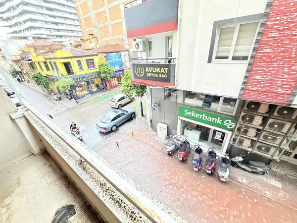Hürriyet Caddesi Üzeri Satılık 3+1 Daire küçük görsel 8