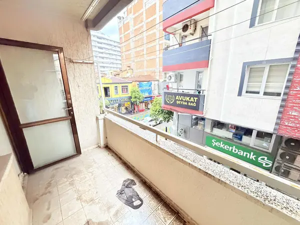 Hürriyet Caddesi Üzeri Satılık 3+1 Daire küçük görsel 15