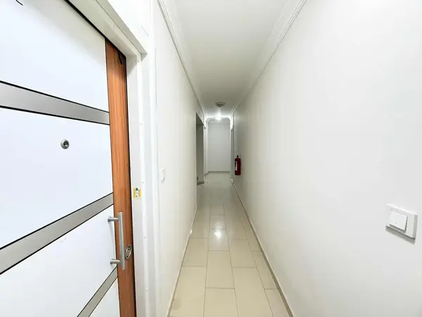 Emsalsiz Konumda Yatırım Fırsatı 1+1 küçük görsel 4