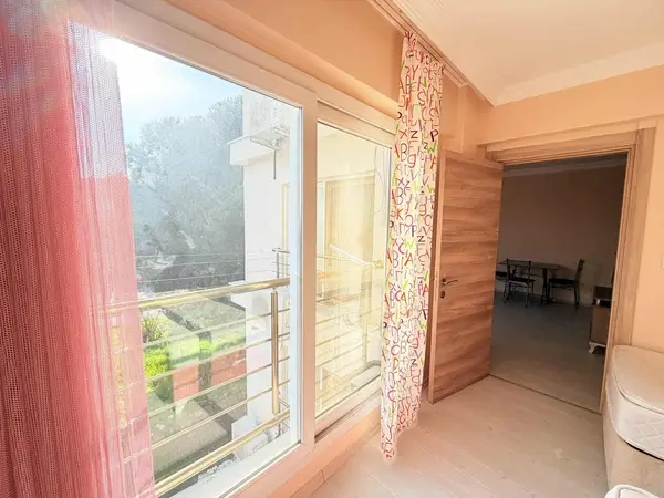 Emsalsiz Konumda Yatırım Fırsatı 1+1 küçük görsel 19