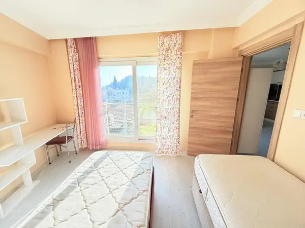 Emsalsiz Konumda Yatırım Fırsatı 1+1 küçük görsel 20