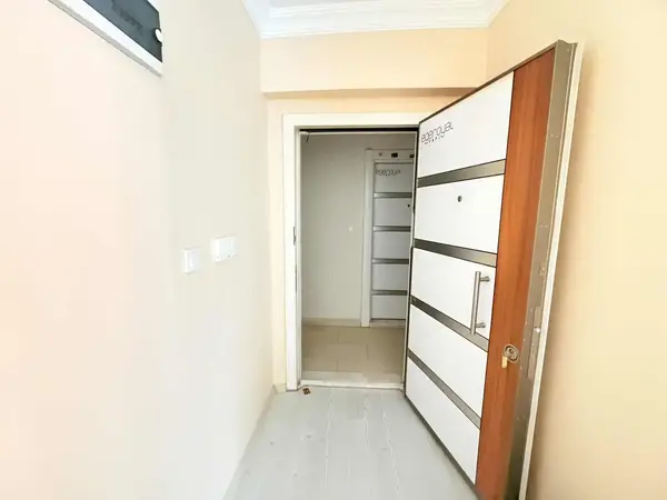 Emsalsiz Konumda Yatırım Fırsatı 1+1 küçük görsel 21